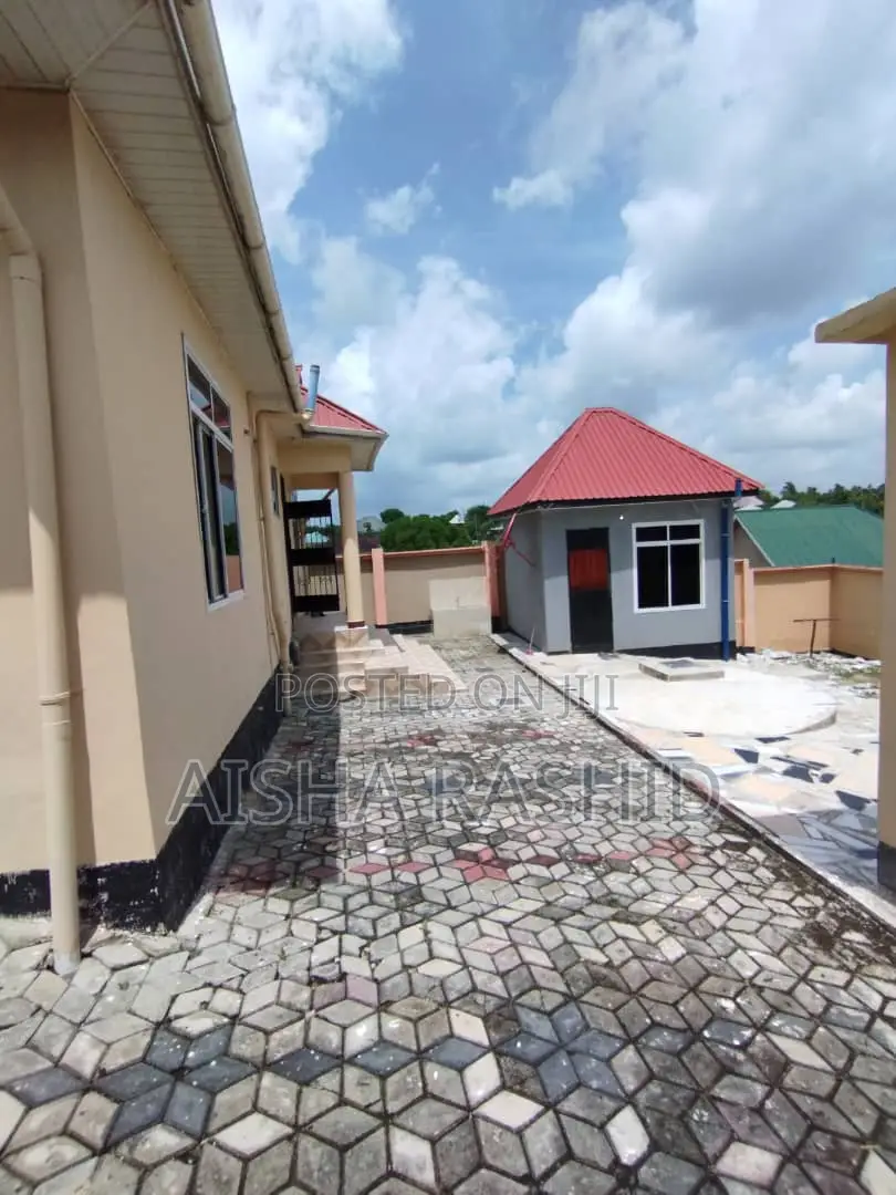 3bdrm House in Kinondoni for rent
