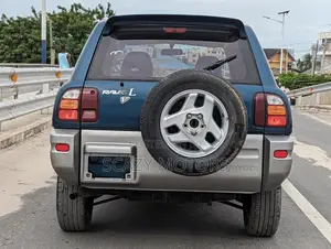 Toyota RAV4 1999 Blue