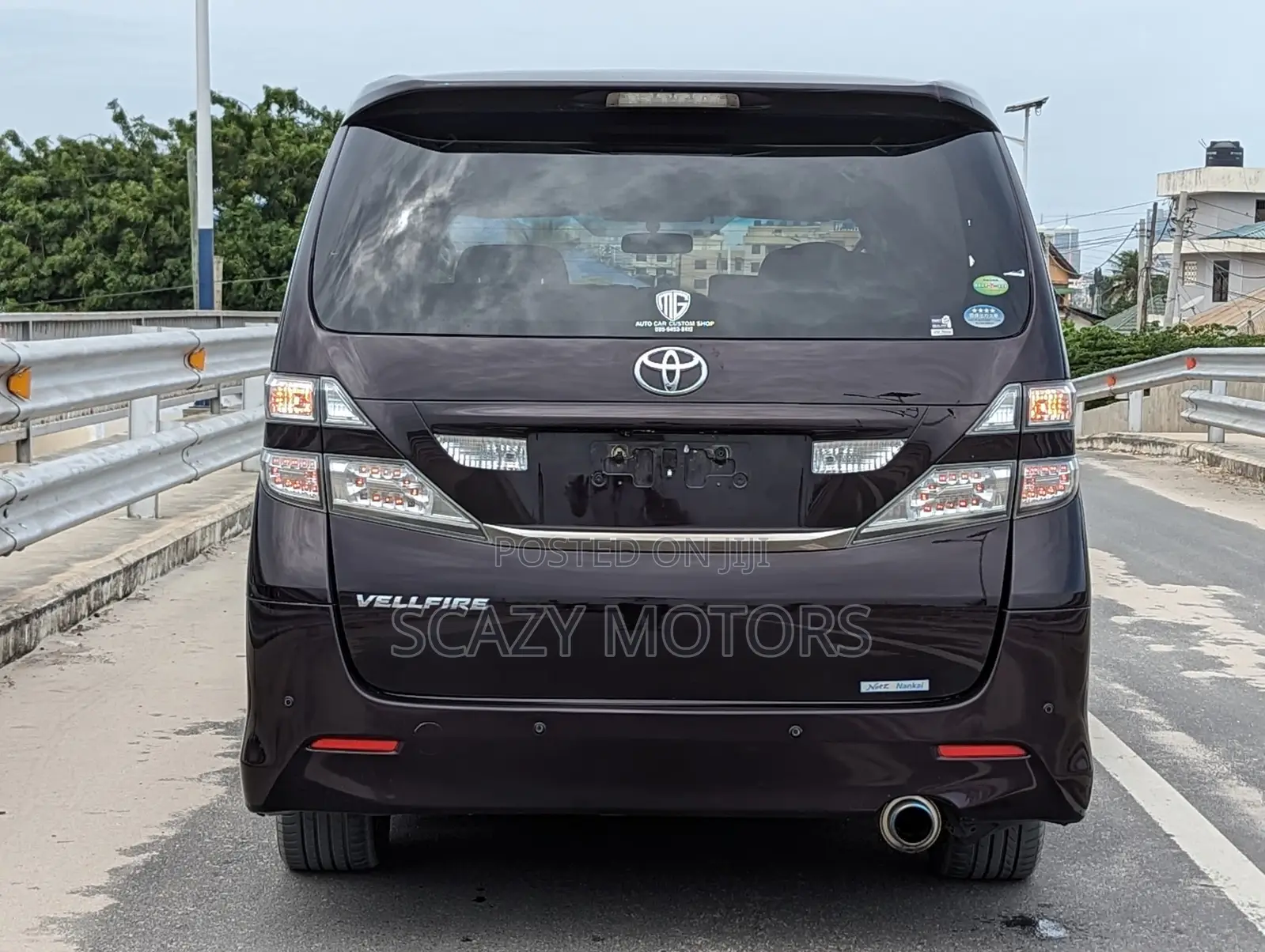 Toyota Vellfire 2011