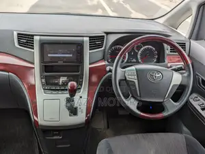 Toyota Vellfire 2011