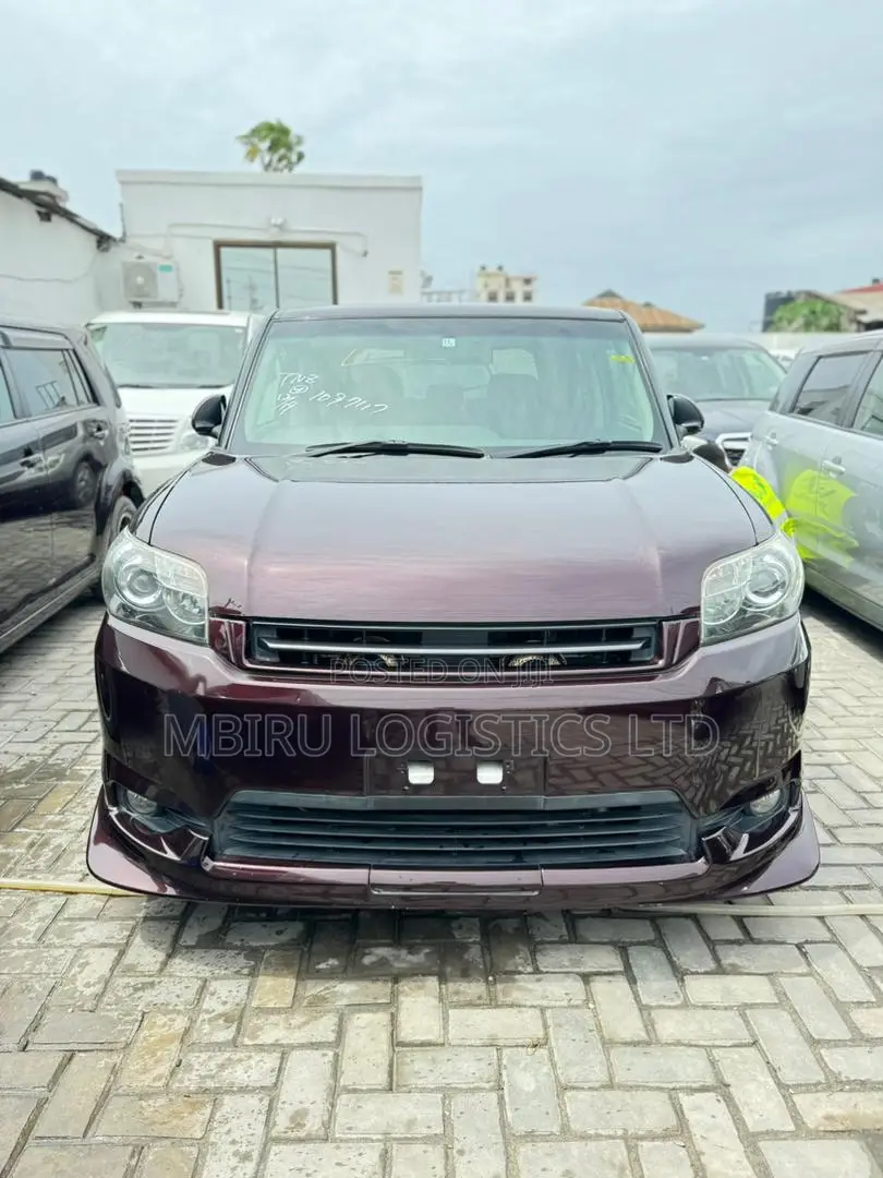 Toyota Corolla Rumion 2010