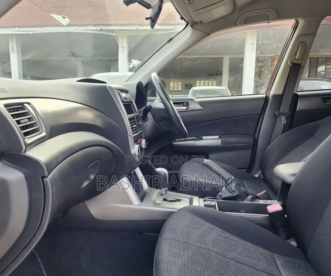 Subaru Forester 2011 Burgundy