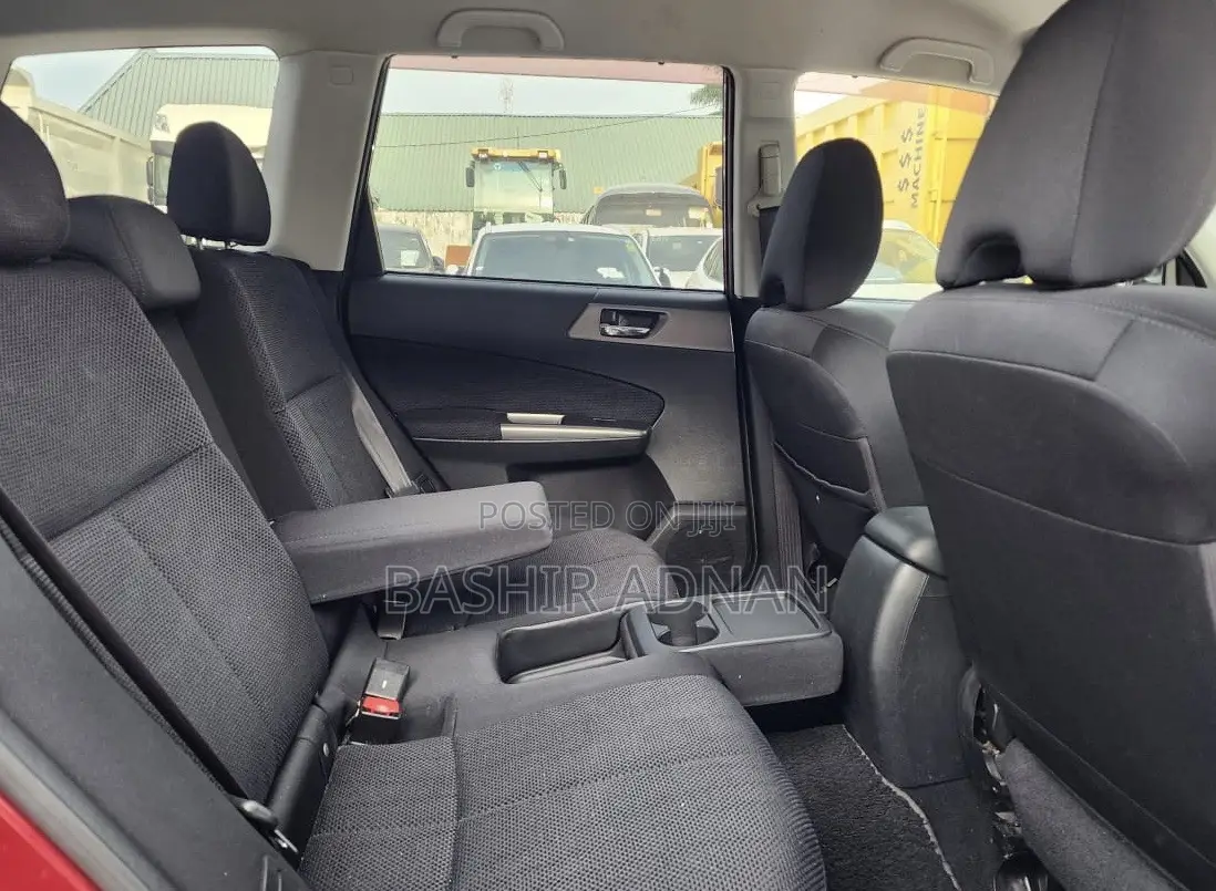 Subaru Forester 2011 Burgundy
