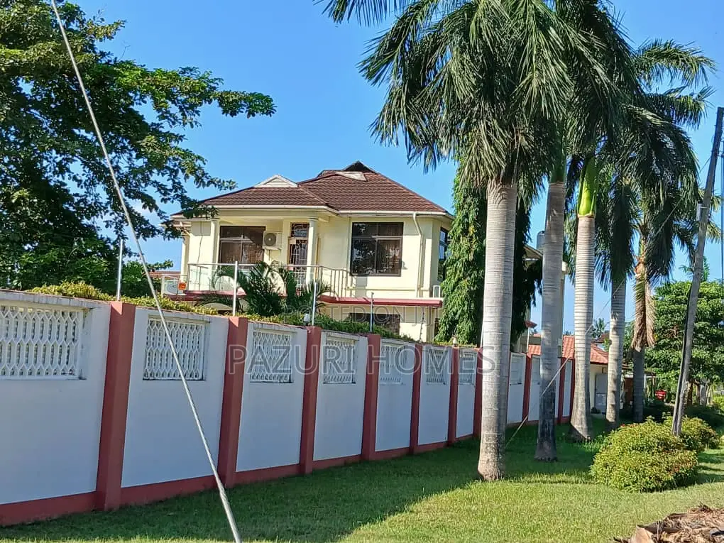 4bdrm Bungalow in Mbezi Beach for rent
