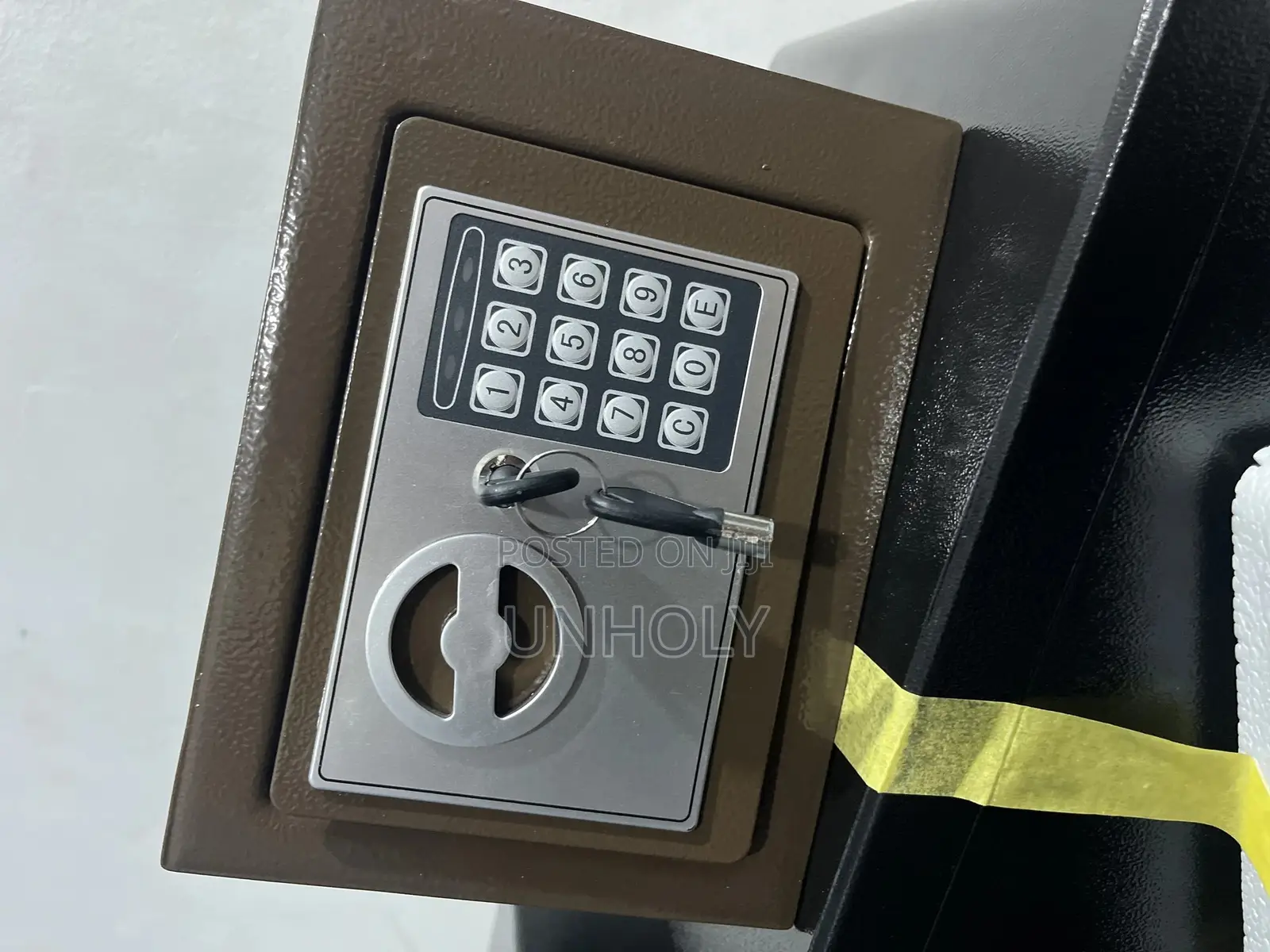 Safe Box (Small Size)