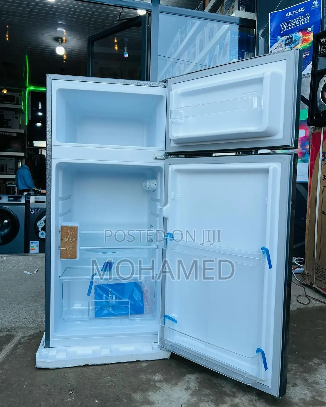 Ailyons Fridge/Friji 125l