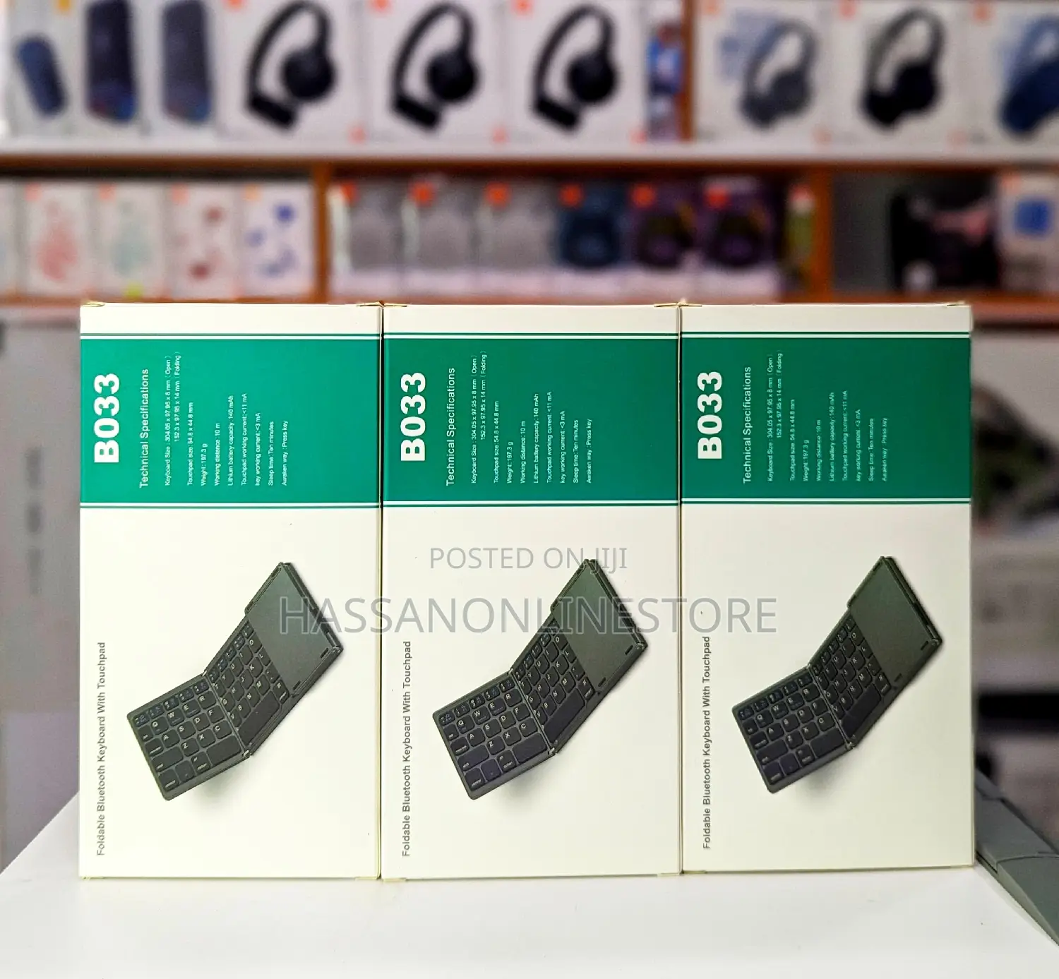 Foldable Bluetooth Keyboard With Touchpad - B033