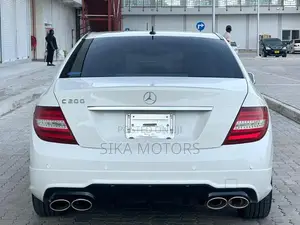 Mercedes-Benz C-Class 2010 White