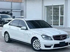 Mercedes-Benz C-Class 2010 White