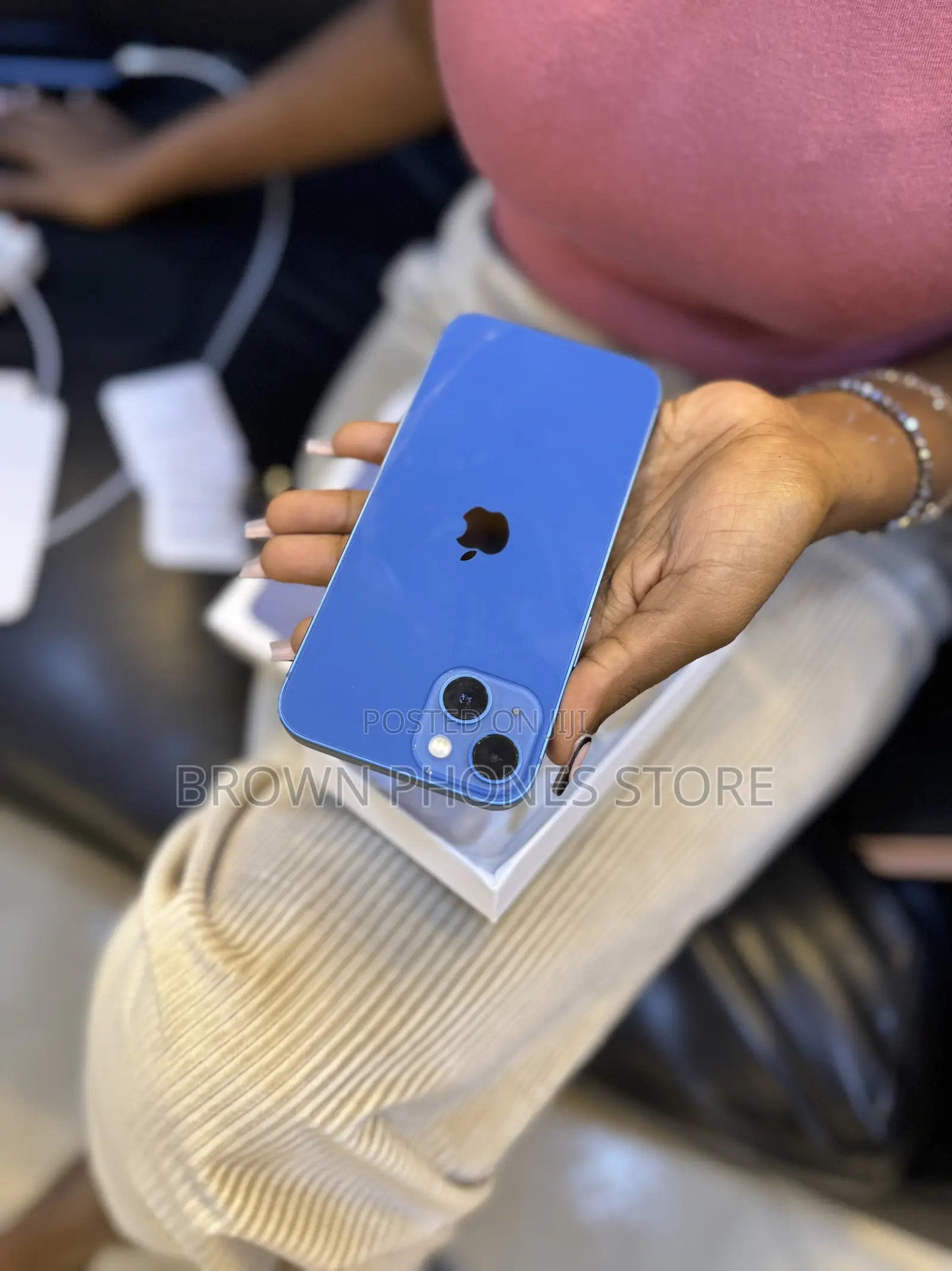 New Apple iPhone 13 128 GB Blue