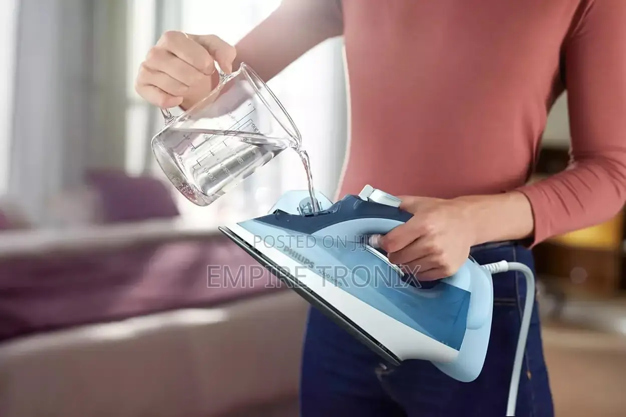 Philips DST5020/26 Steam Iron, 2400 W, Blue