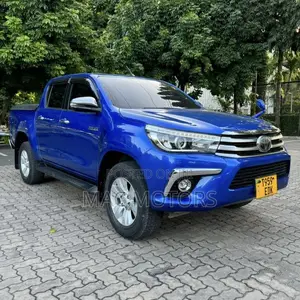 Toyota Hilux 2018 Blue