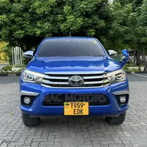 Toyota Hilux 2018 Blue