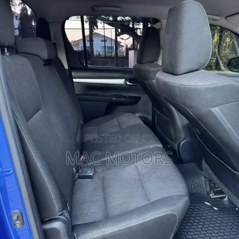 Toyota Hilux 2018 Blue
