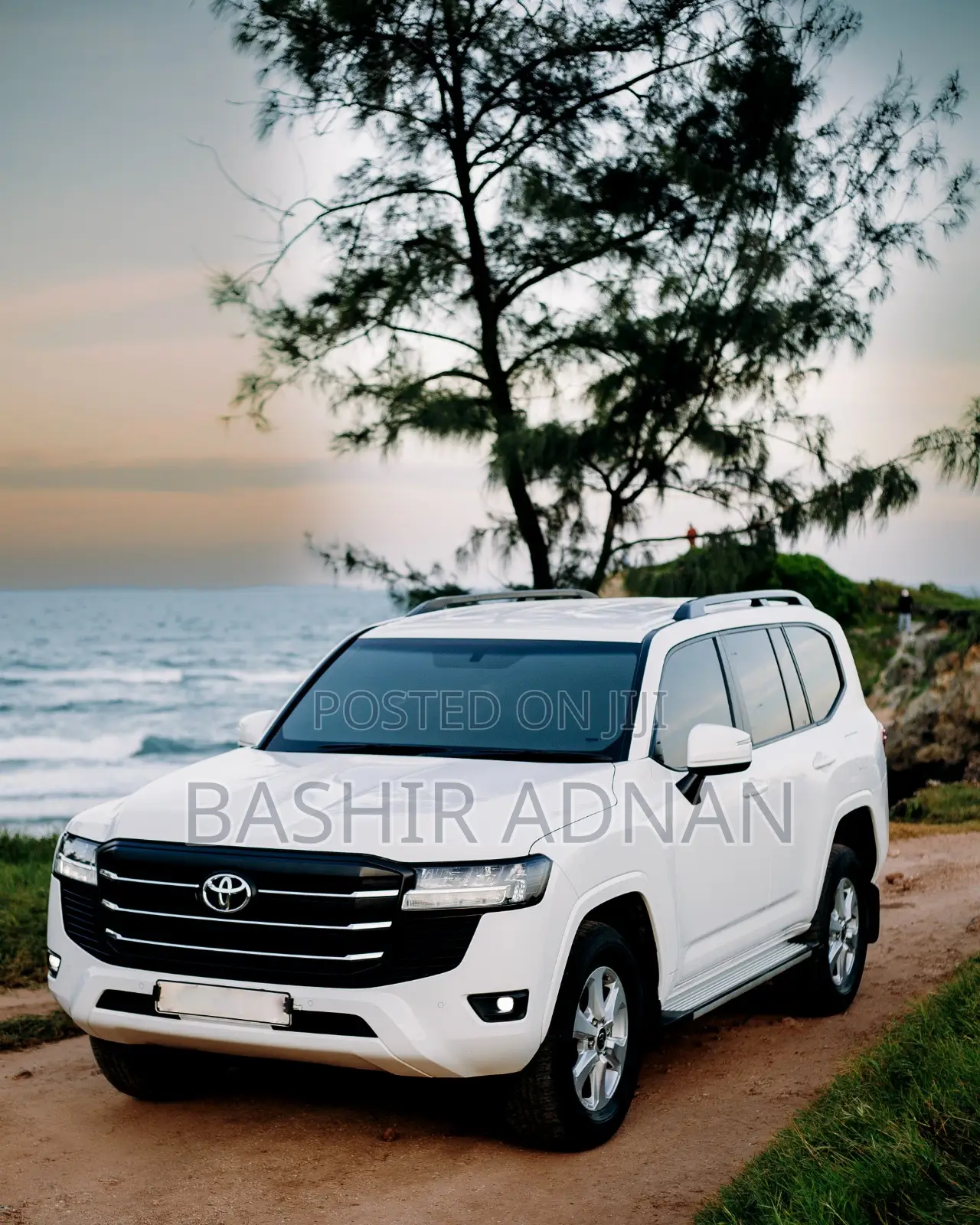 Toyota Land Cruiser 3.3 Diesel 4WD 2022 White