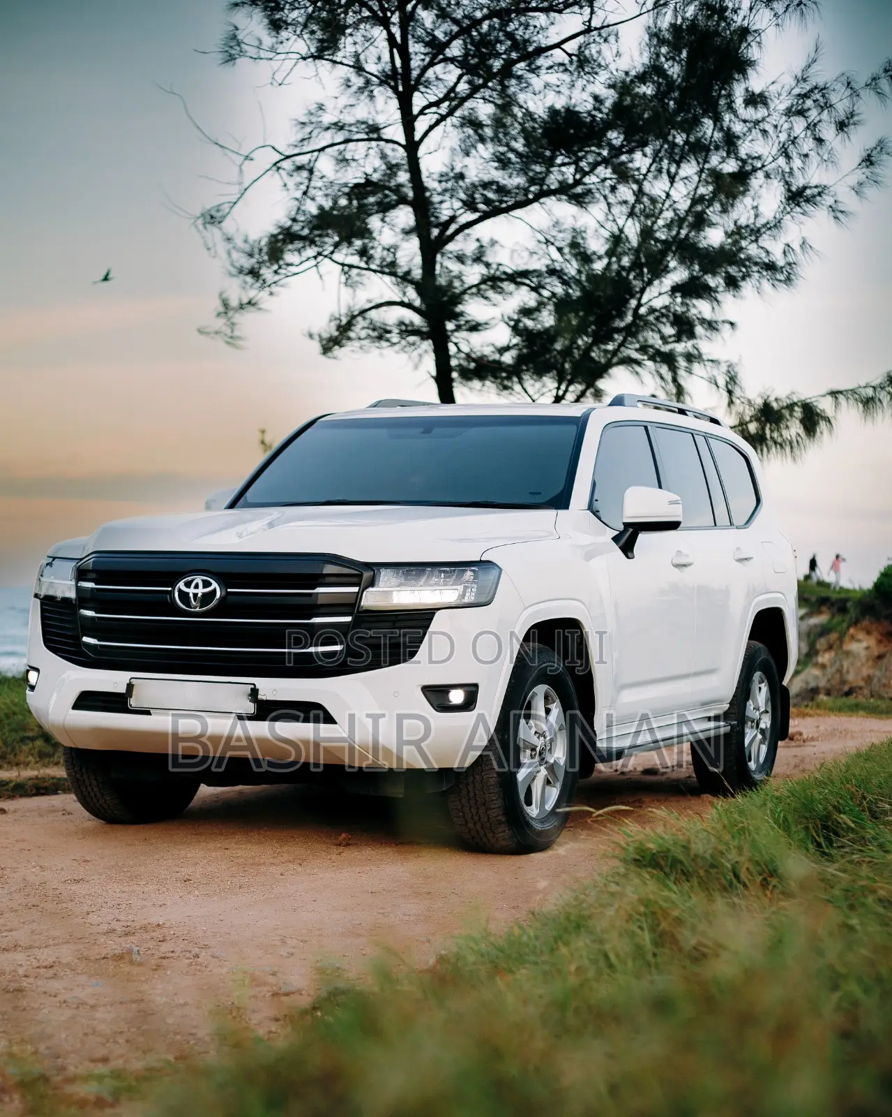 Toyota Land Cruiser 3.3 Diesel 4WD 2022 White