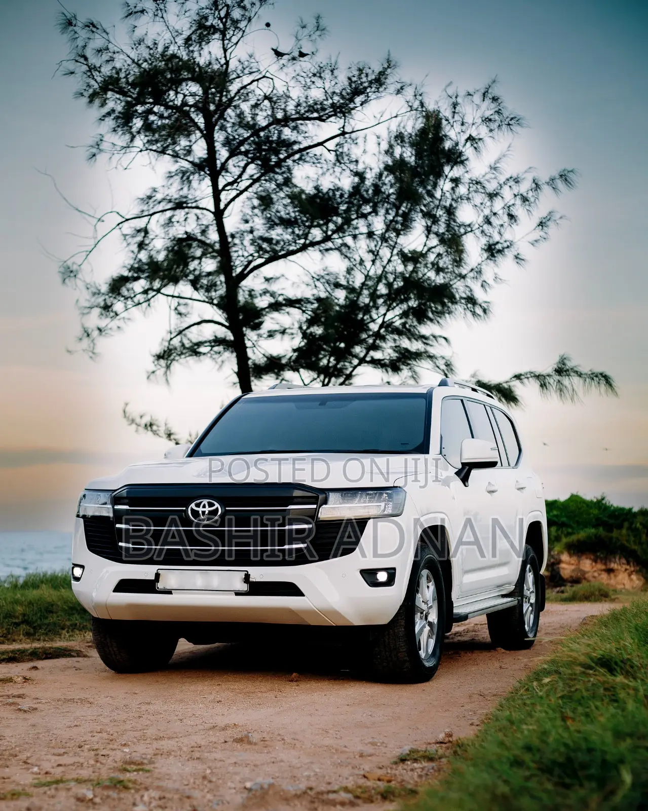 Toyota Land Cruiser 3.3 Diesel 4WD 2022 White