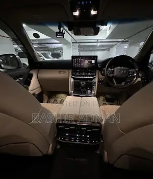 Toyota Land Cruiser 3.3 DT 2022 White