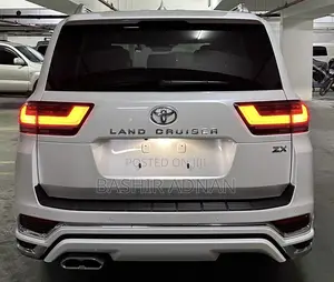 Toyota Land Cruiser 3.3 DT 2022 White