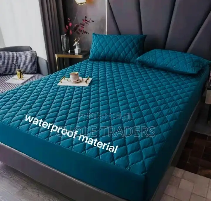 6/5ft Waterproof Bedcover With 2PCS Pillowcases