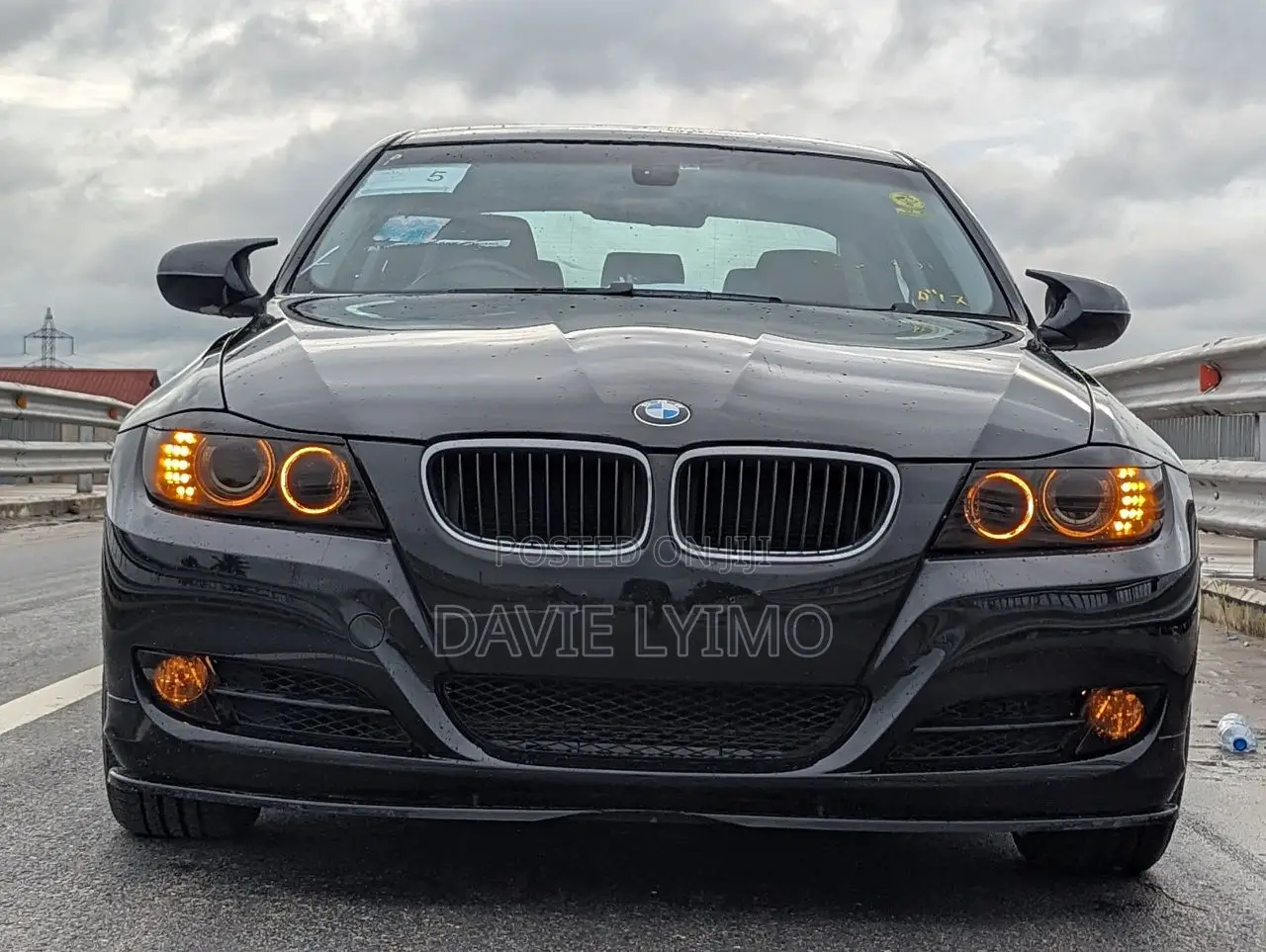 BMW 3 Series 320i RWD 2009 Black