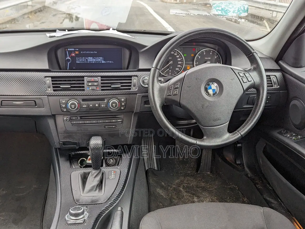 BMW 3 Series 320i RWD 2009 Black