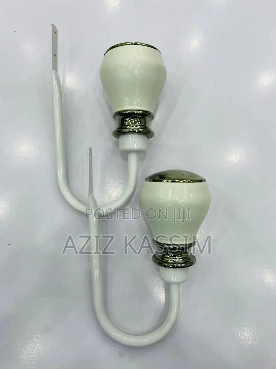 Curtain Hooks Alluminium Material.