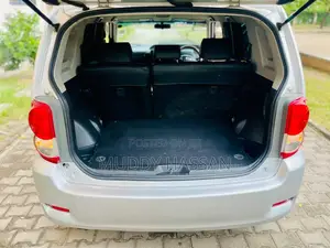 Toyota Corolla Rumion 2008 Silver