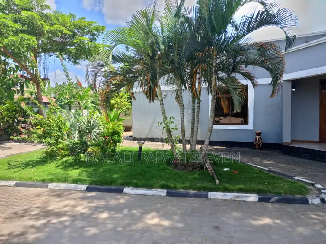 2bdrm Apartment in Dalalipapaatzseven, Kinondoni for rent