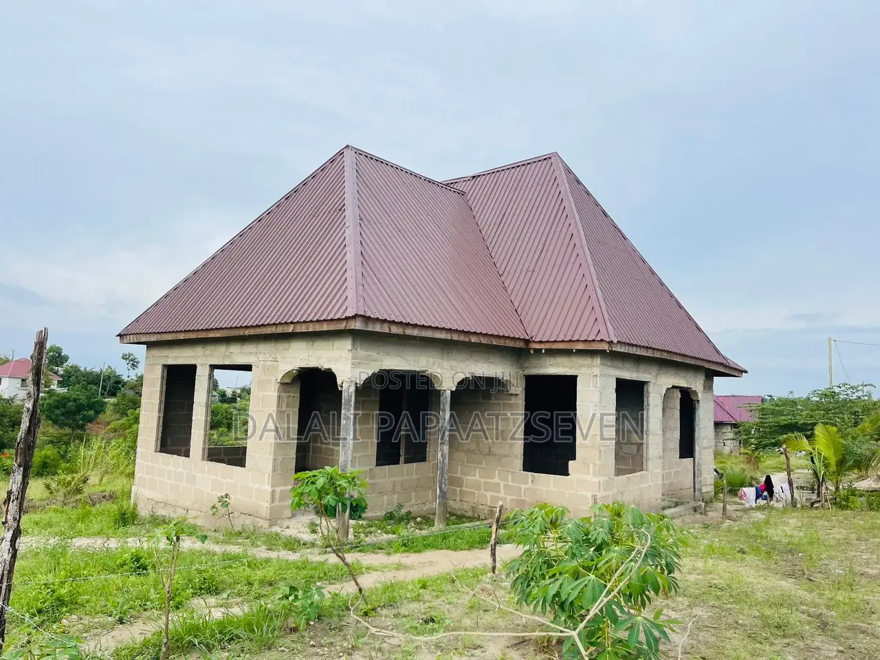 3bdrm House in Dalalipapaatzseven, Bunju for sale