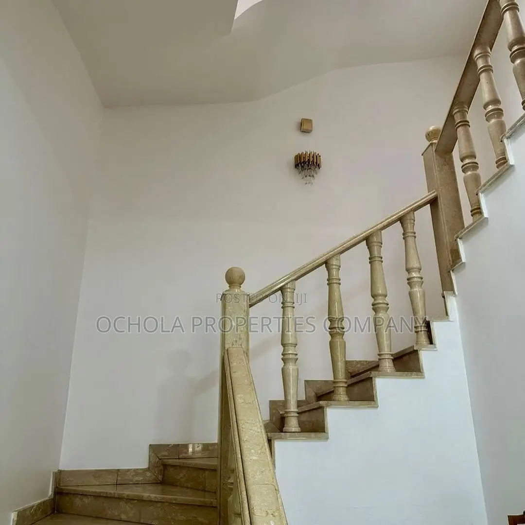 Furnished 4bdrm Villa in Masaki for rent