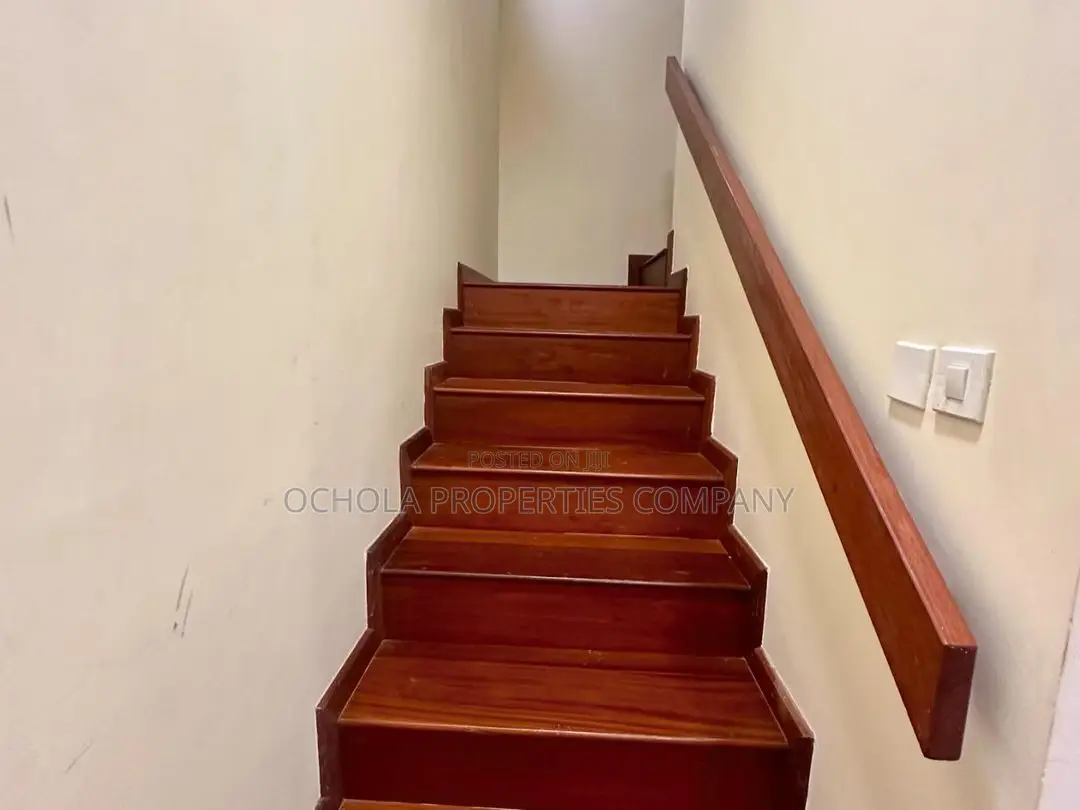 Furnished 4bdrm Villa in Masaki for rent