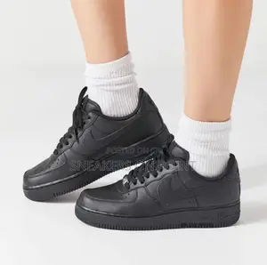 Nike Air Force One (1)