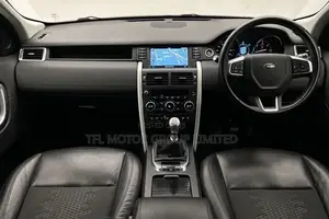 Land Rover Discovery Sport 2018 Black