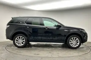 Land Rover Discovery Sport 2018 Black