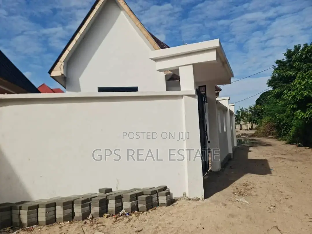 3bdrm House in Mbagala Saku Ilulu, Temeke for sale