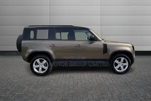 Land Rover Defender 2020 Gold