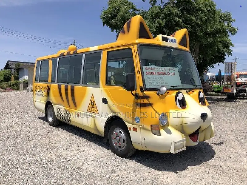 Mitsubishi Fuso Rosa 2003 Yellow