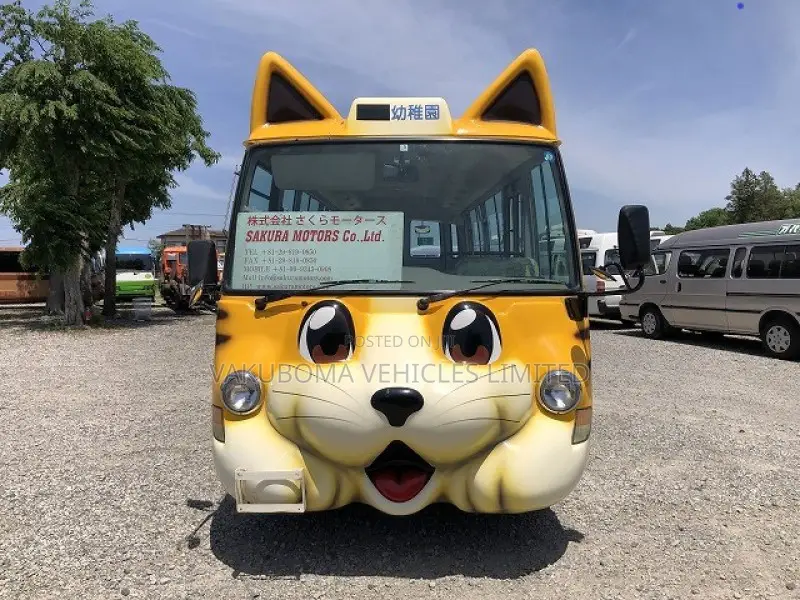 Mitsubishi Fuso Rosa 2003 Yellow