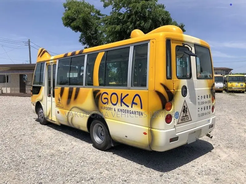 Mitsubishi Fuso Rosa 2003 Yellow