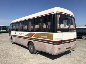 Mitsubishi Fuso Rosa 1990 White