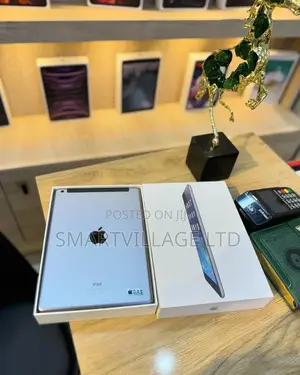 Apple iPad Air 32 GB Gray