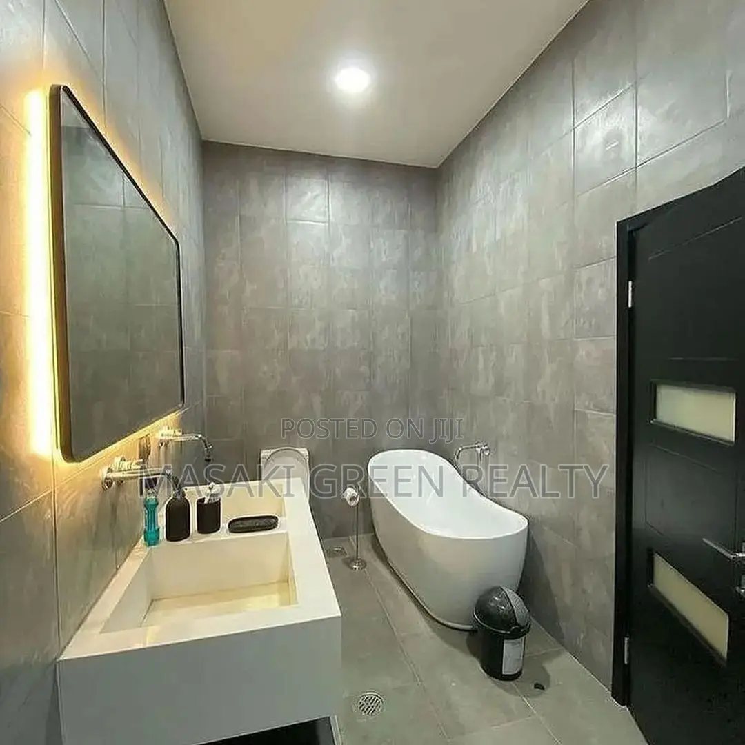 4bdrm Mansion in Mbweni, Kinondoni for sale