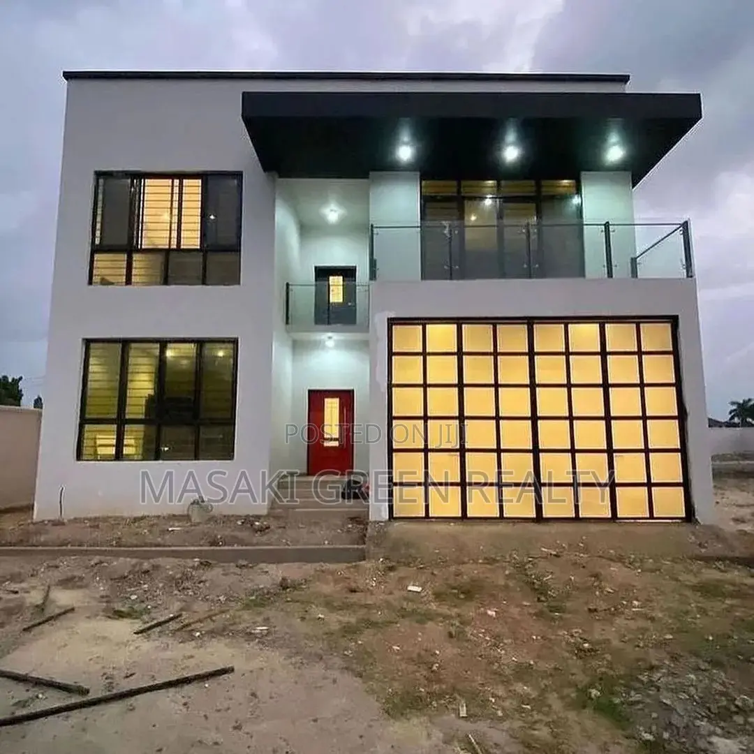 4bdrm Mansion in Mbweni, Kinondoni for sale