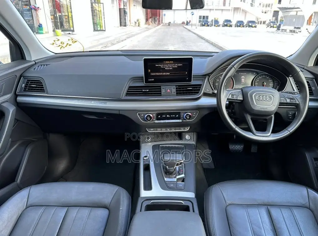 Audi Q5 2017 Black