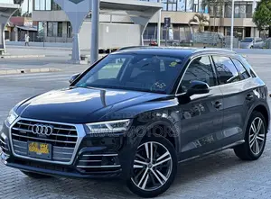 Audi Q5 2017 Black