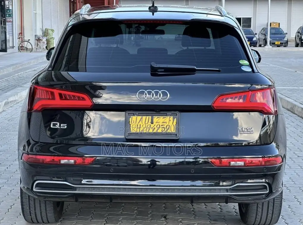 Audi Q5 2017 Black