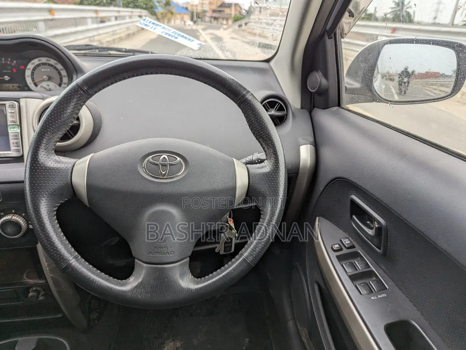 Toyota IST 2006 Silver