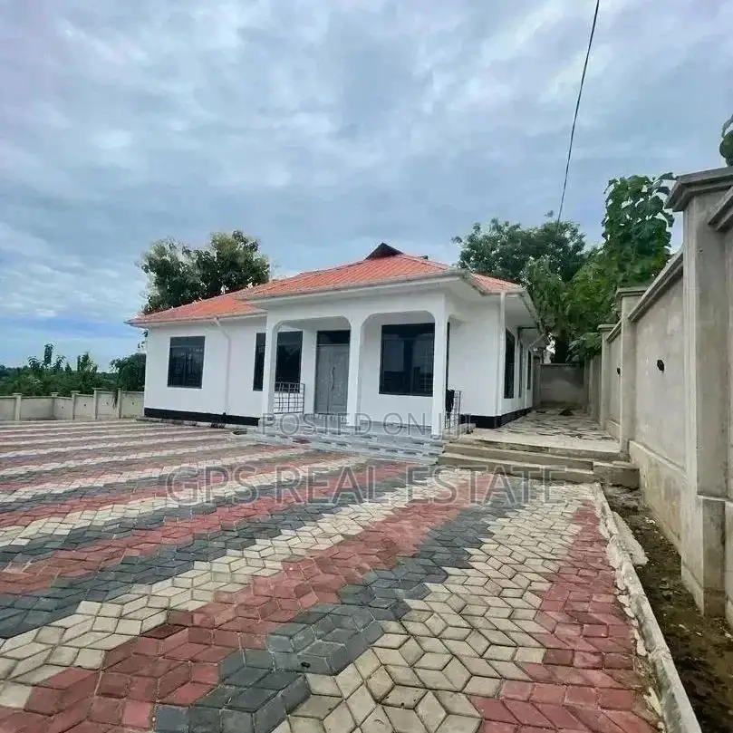 3bdrm House in Madale, Kinondoni for sale
