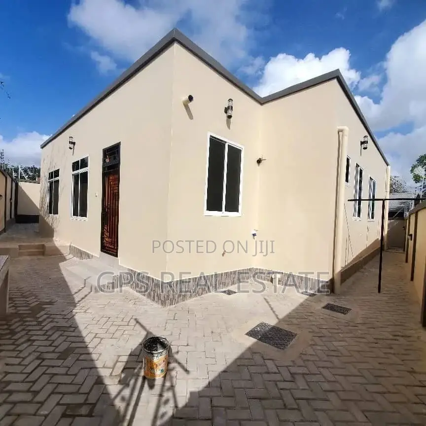 3bdrm House in Madale Mivumoni, Kinondoni for sale